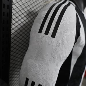 2024/2025 Long Sleeve Player Version Juventus Home Football Shirt 1:1 Thai Quality