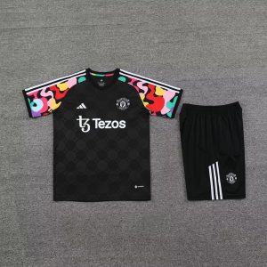 2024/2025 Manchester United pre-match training Blcak Shirt+Shorts 1:1 Thai Quality