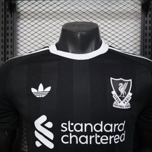 2025/2026 Player Version Liverpool Goalkeeper Football Shirt 1:1 Thai Quality